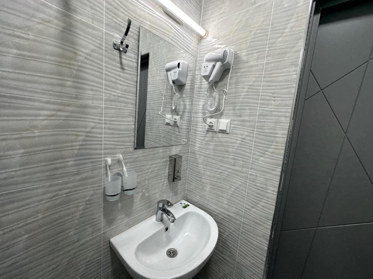 Byond Hotel & Hostel Ташкент Экстерьер фото
