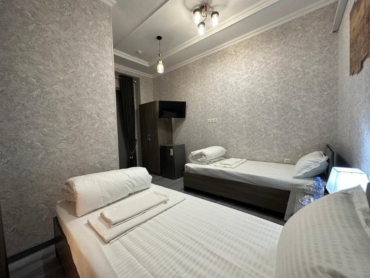 Byond Hotel & Hostel Ташкент Экстерьер фото