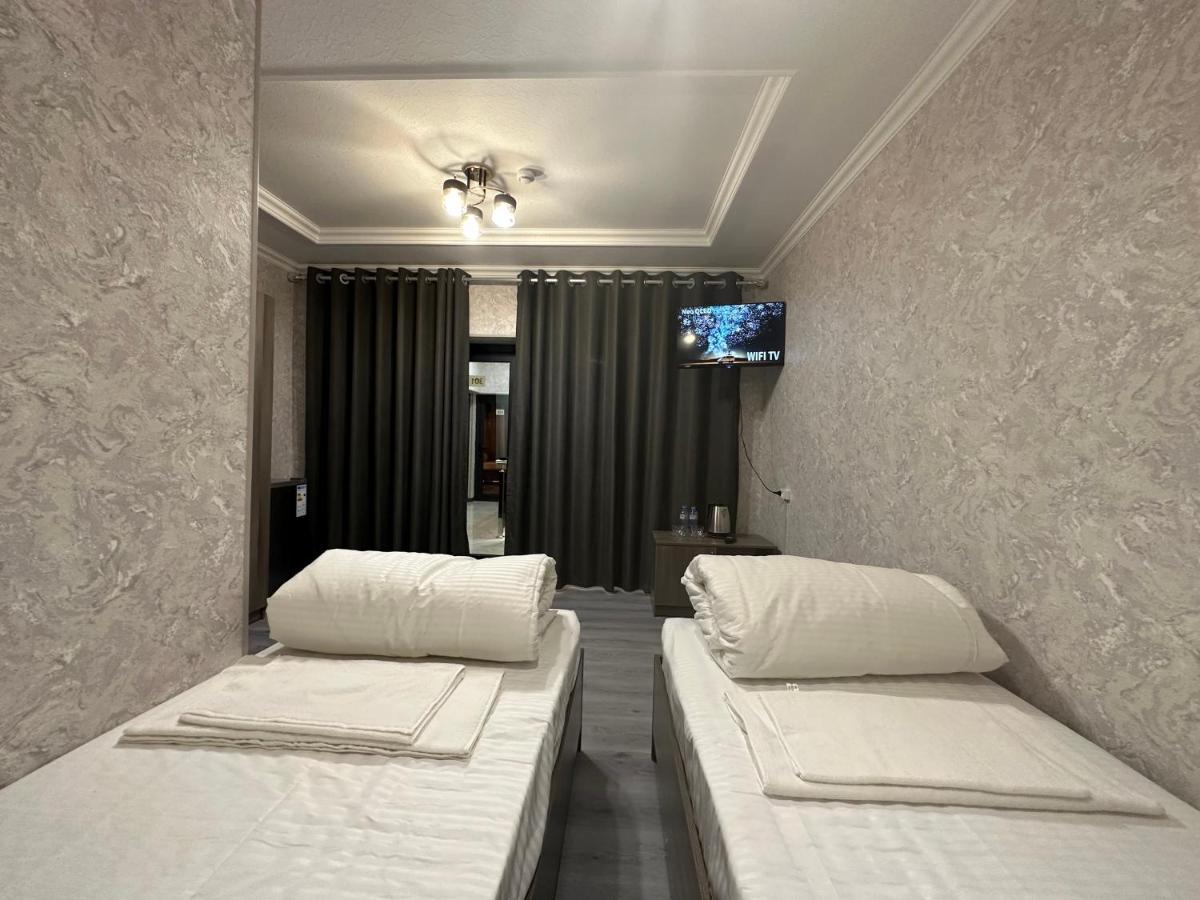 Byond Hotel & Hostel Ташкент Экстерьер фото